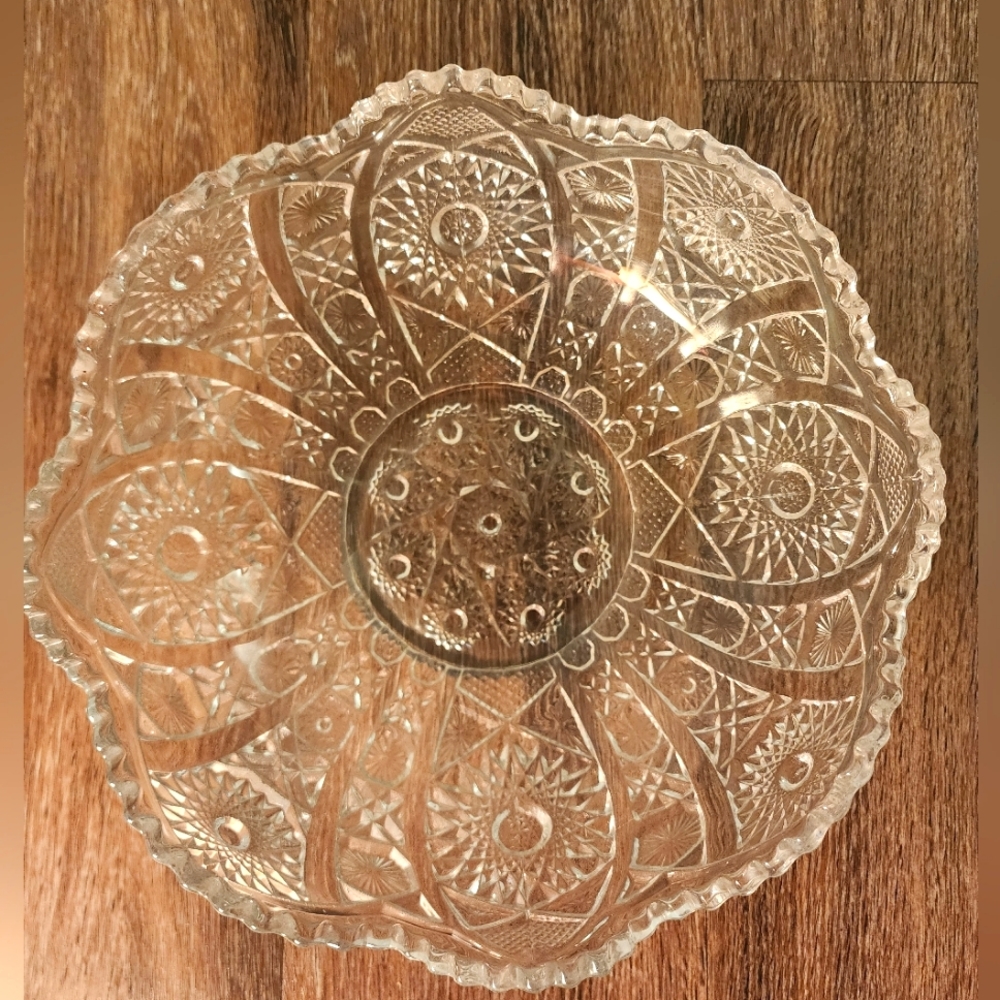 🟡 2 For $25 🟡 Large Sawtooth Pressed Glass Bowl